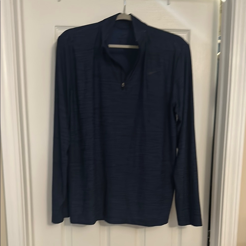 Nike Men's Navy Blue Sweatshirt